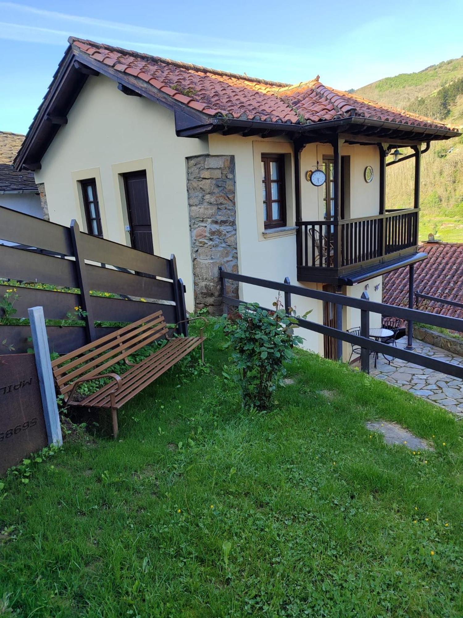 Вілла La Casina De Santulaya Кангас-дель-Нарсеа Екстер'єр фото